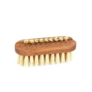 Nagelborste i oljad ek
